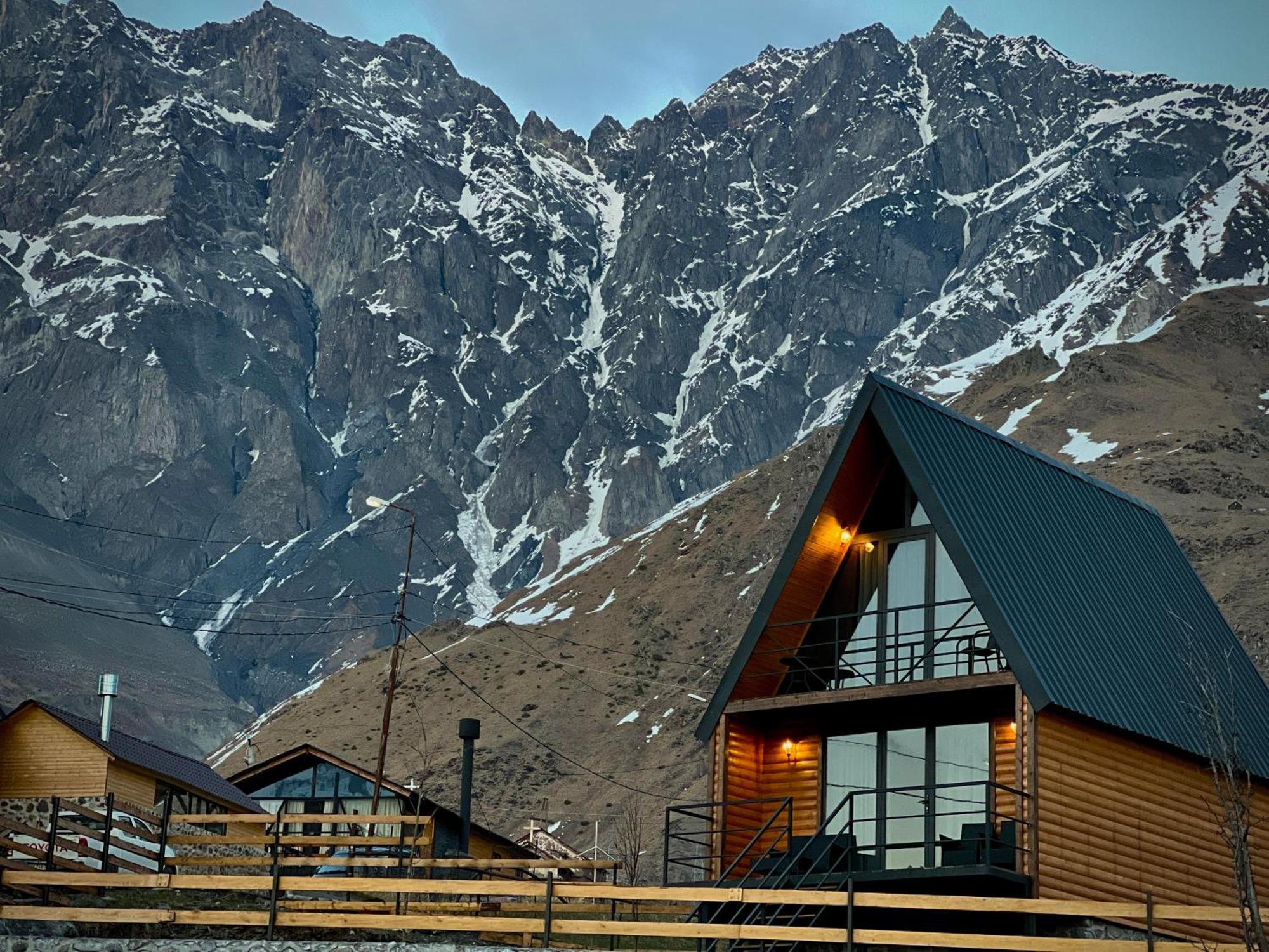 Sunset Cottage Kazbegi Buitenkant foto