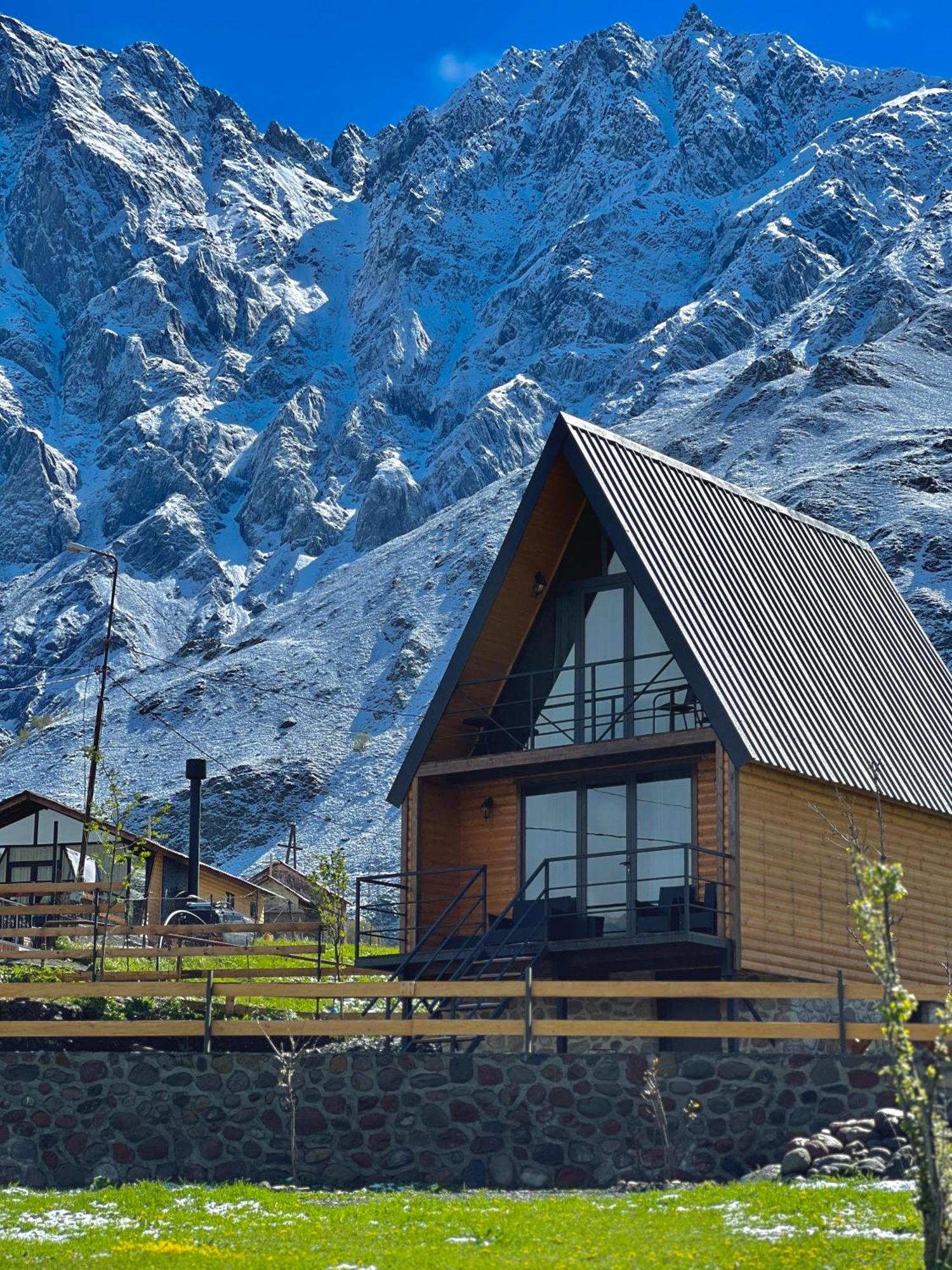Sunset Cottage Kazbegi Buitenkant foto