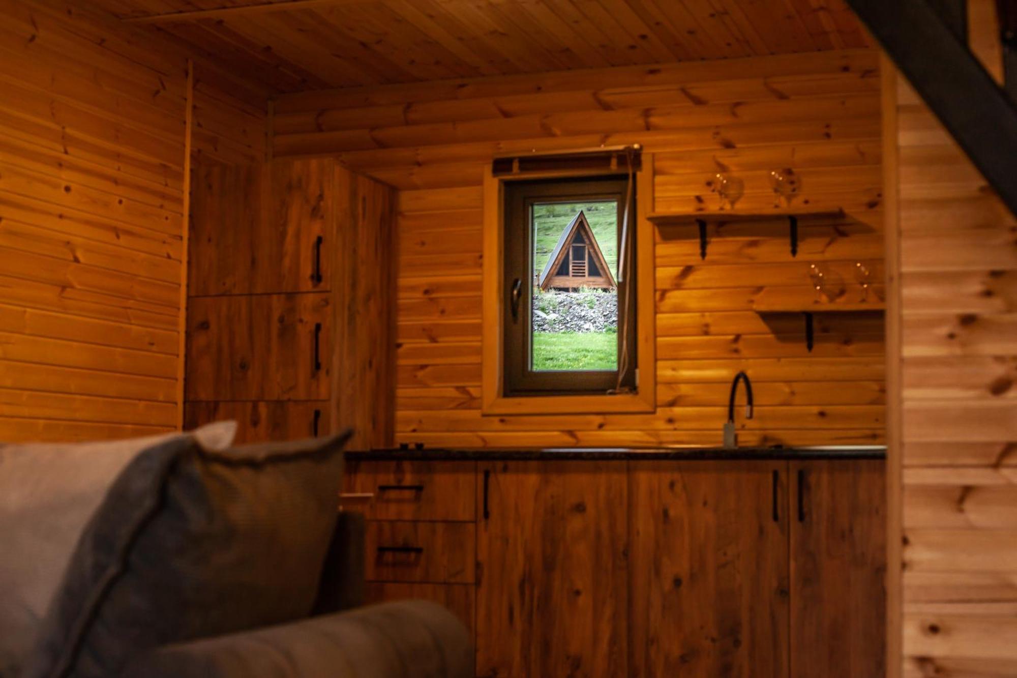 Sunset Cottage Kazbegi Buitenkant foto