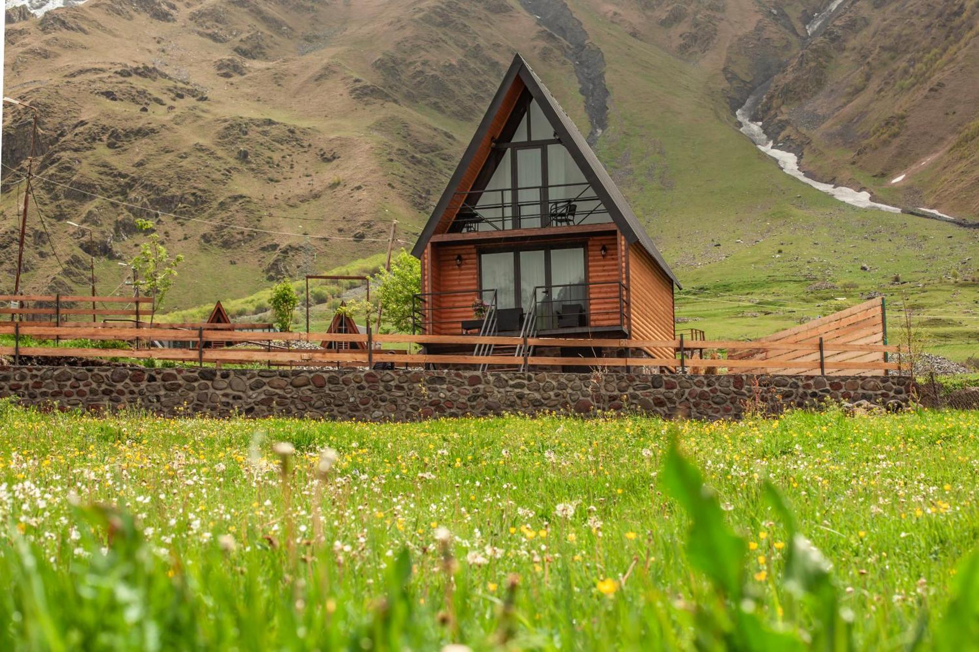 Sunset Cottage Kazbegi Buitenkant foto