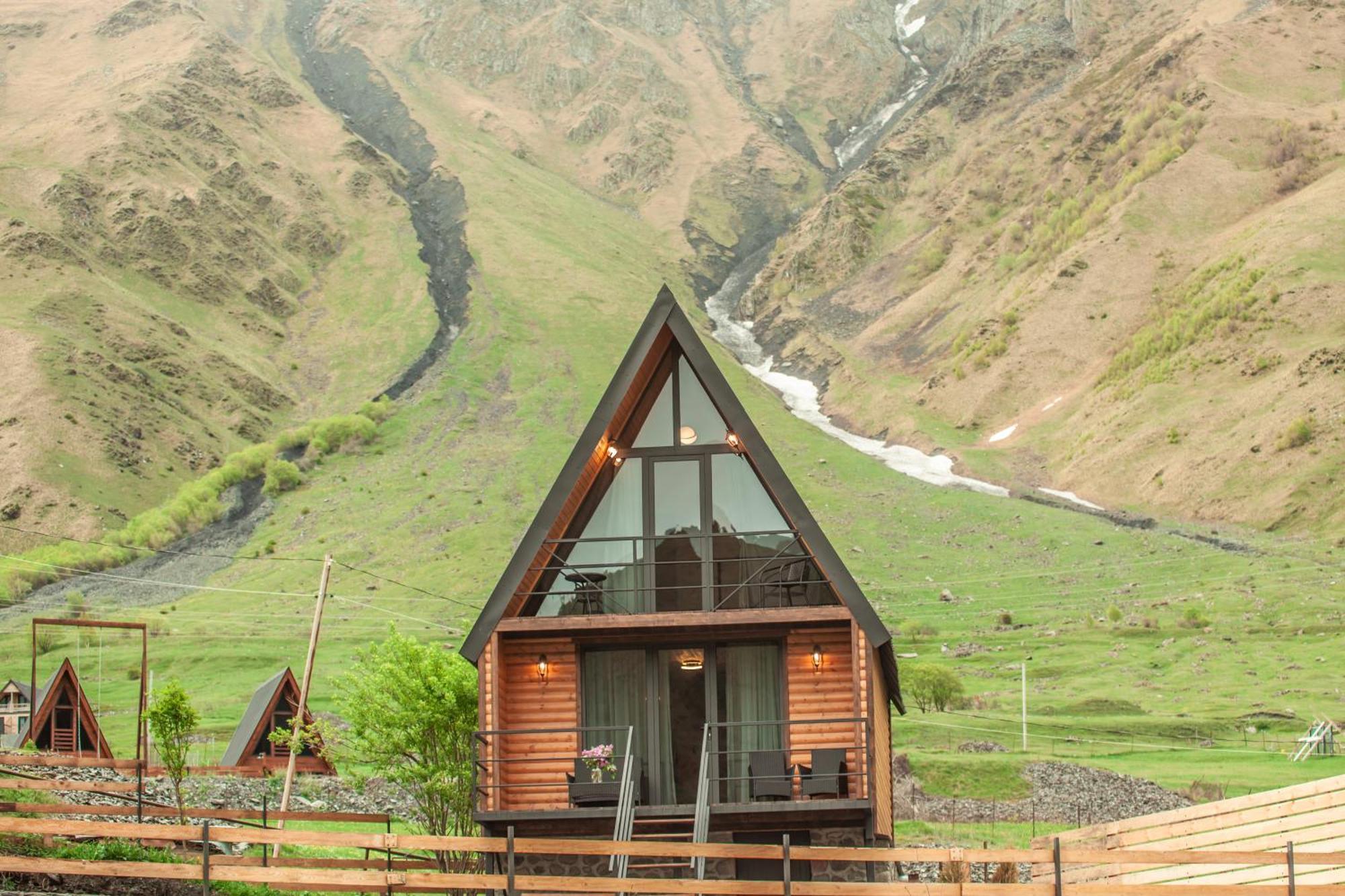 Sunset Cottage Kazbegi Buitenkant foto
