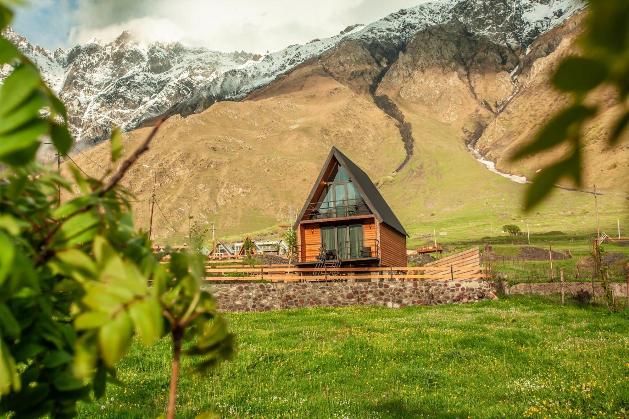 Sunset Cottage Kazbegi Buitenkant foto