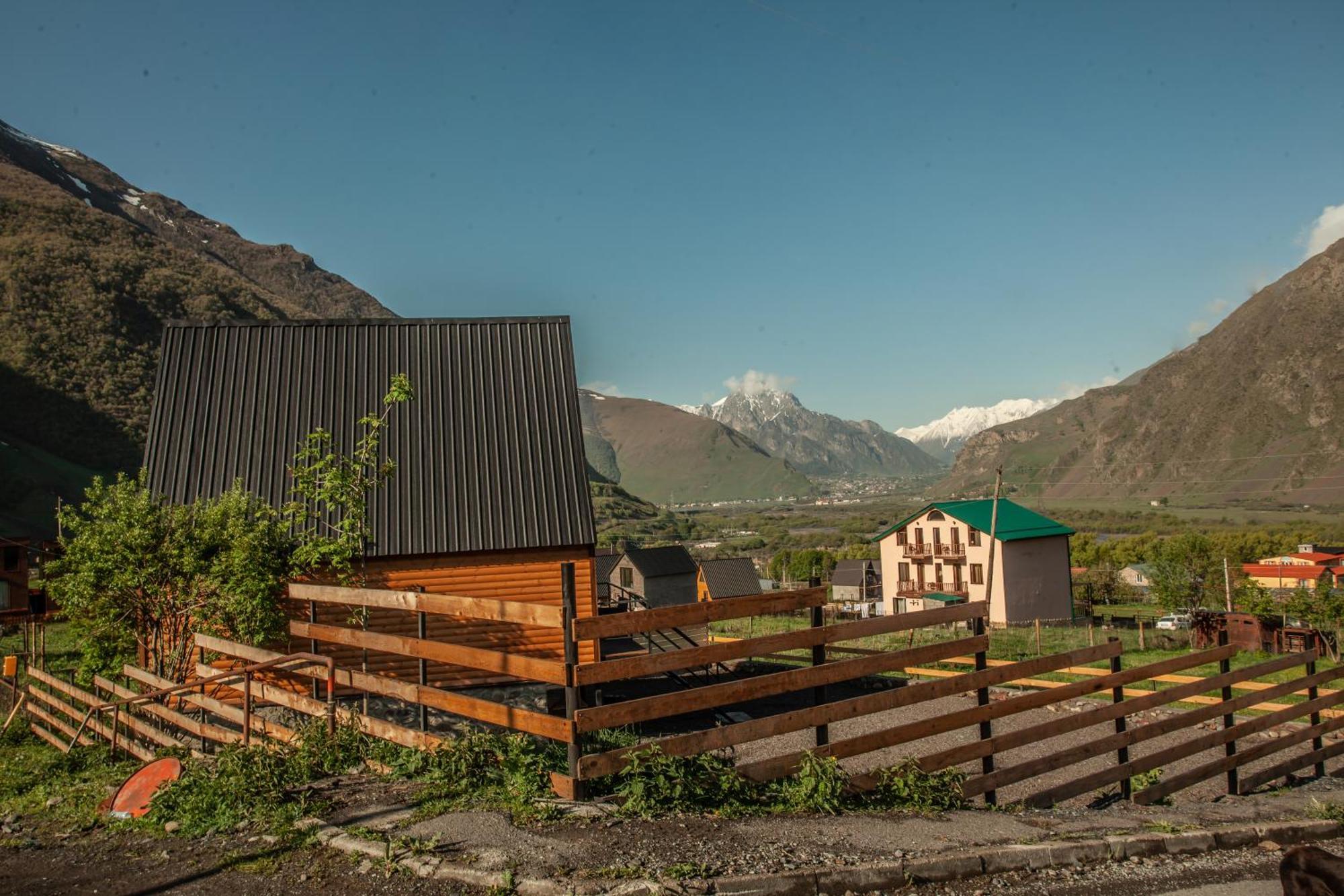 Sunset Cottage Kazbegi Buitenkant foto
